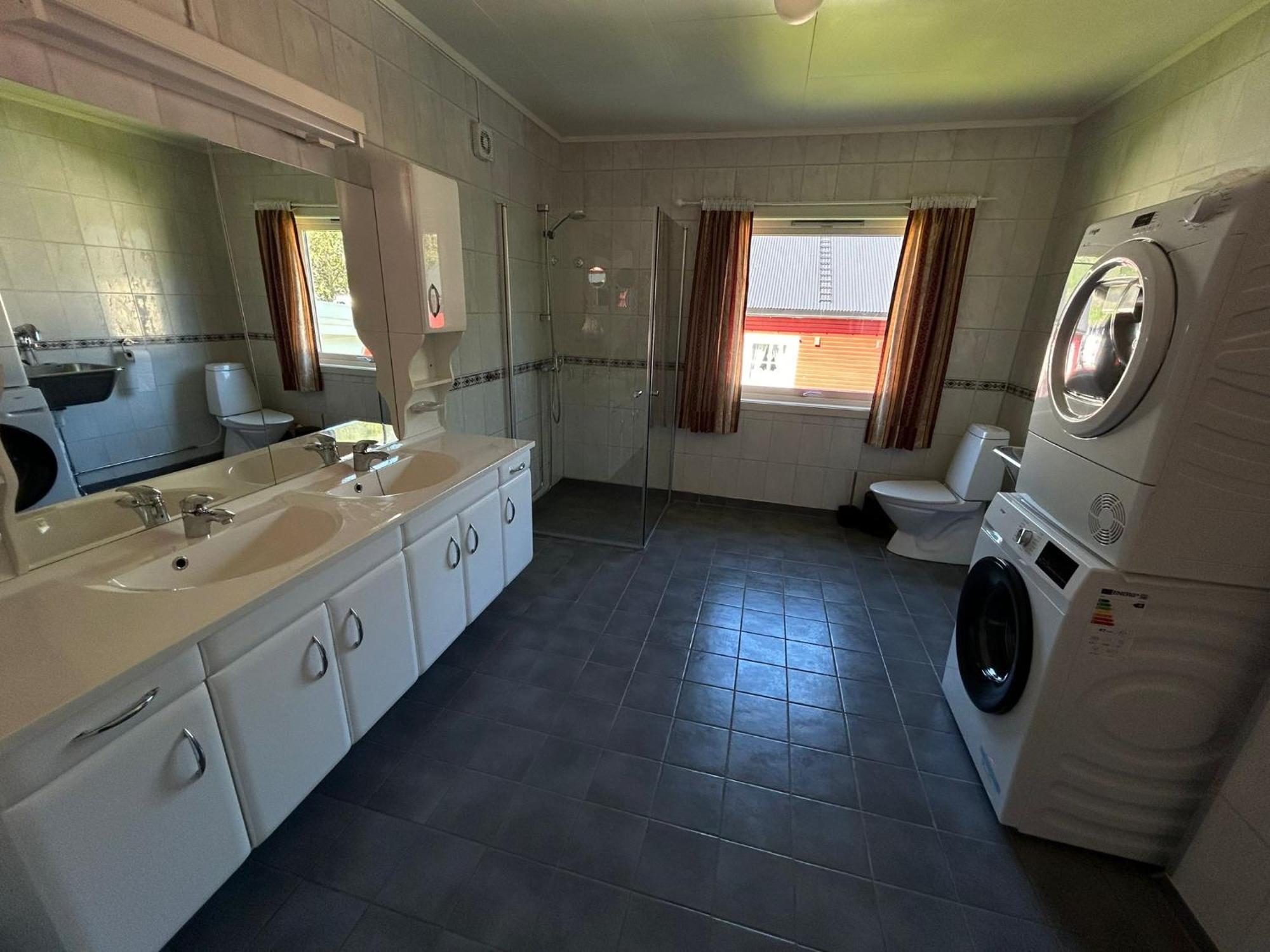 Ferrytale, Cozy, Spacious House On Senja Gryllefjord ภายนอก รูปภาพ